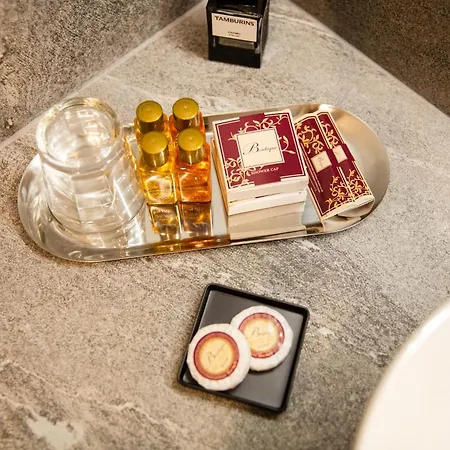 Pensjonat Unicum Trastevere 4*